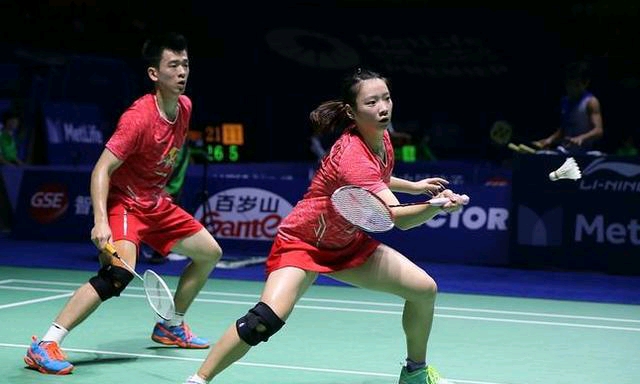 阿尔瓦雷斯 阿尔瓦雷斯