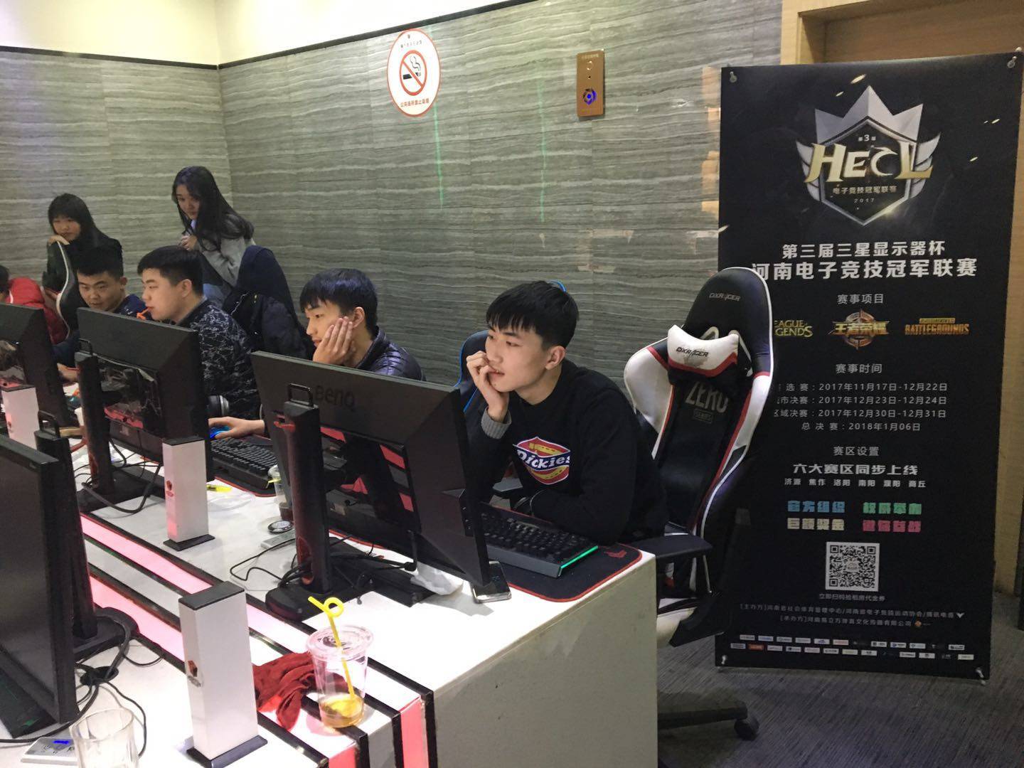 纳达尔通过 纳达尔通过