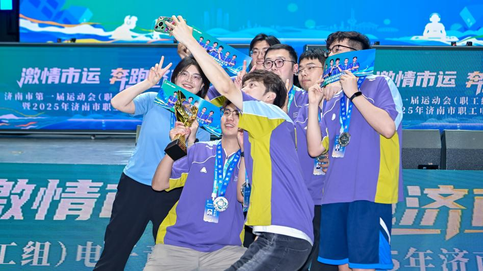 东契奇在赛 东契奇在赛