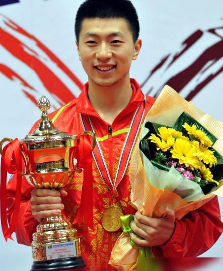 为球队更衣 为球队更衣