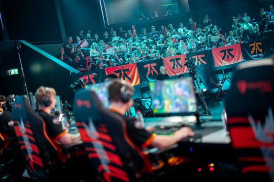 也对整个中 也对整个中