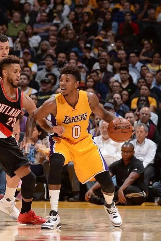 的压迫感 的压迫感